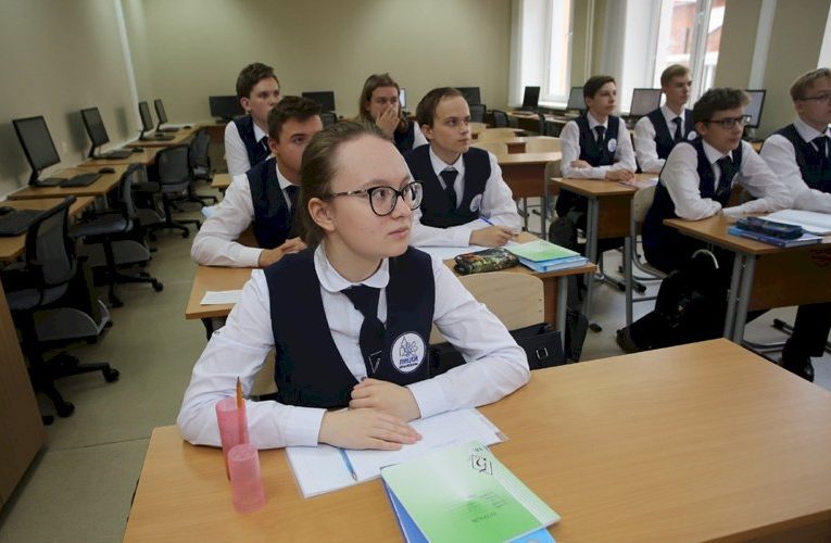 Школьники Мордовии будут изучать китайский и испанский языки