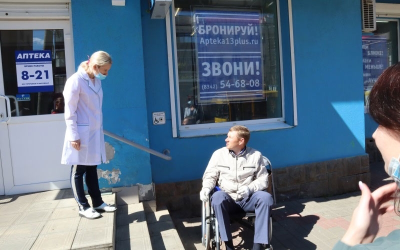 Центр Саранска непригоден для прогулок инвалидов-колясочников