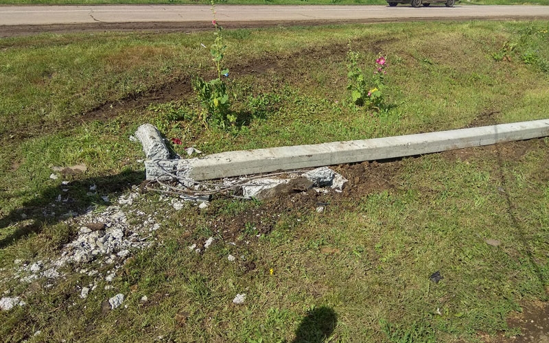 В Мордовии неуправляемая легковушка влетела в огород