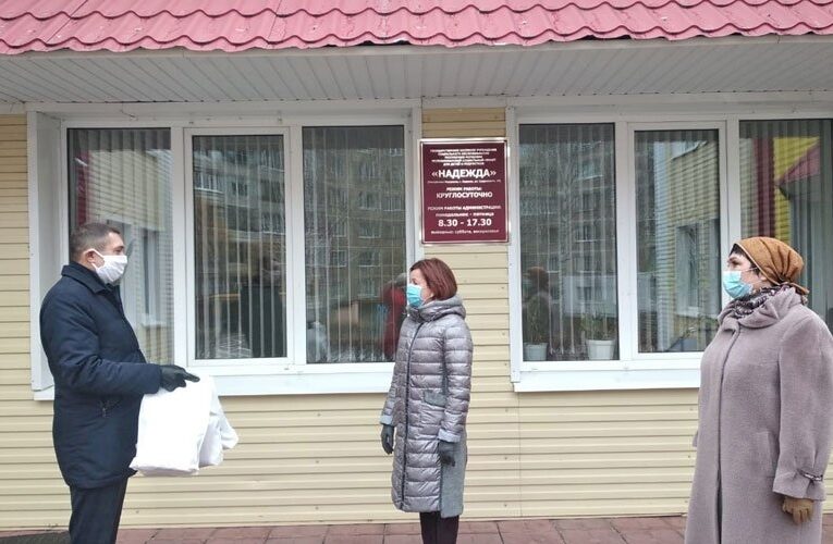 Депутат Госсобрания Александр Храмов оказал благотворительную помощь приюту «Надежда»
