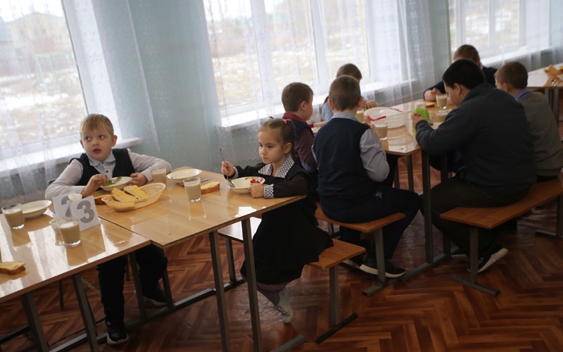 «Научите маму делать запеканку»: как школьный обед стал вкуснее домашней стряпни